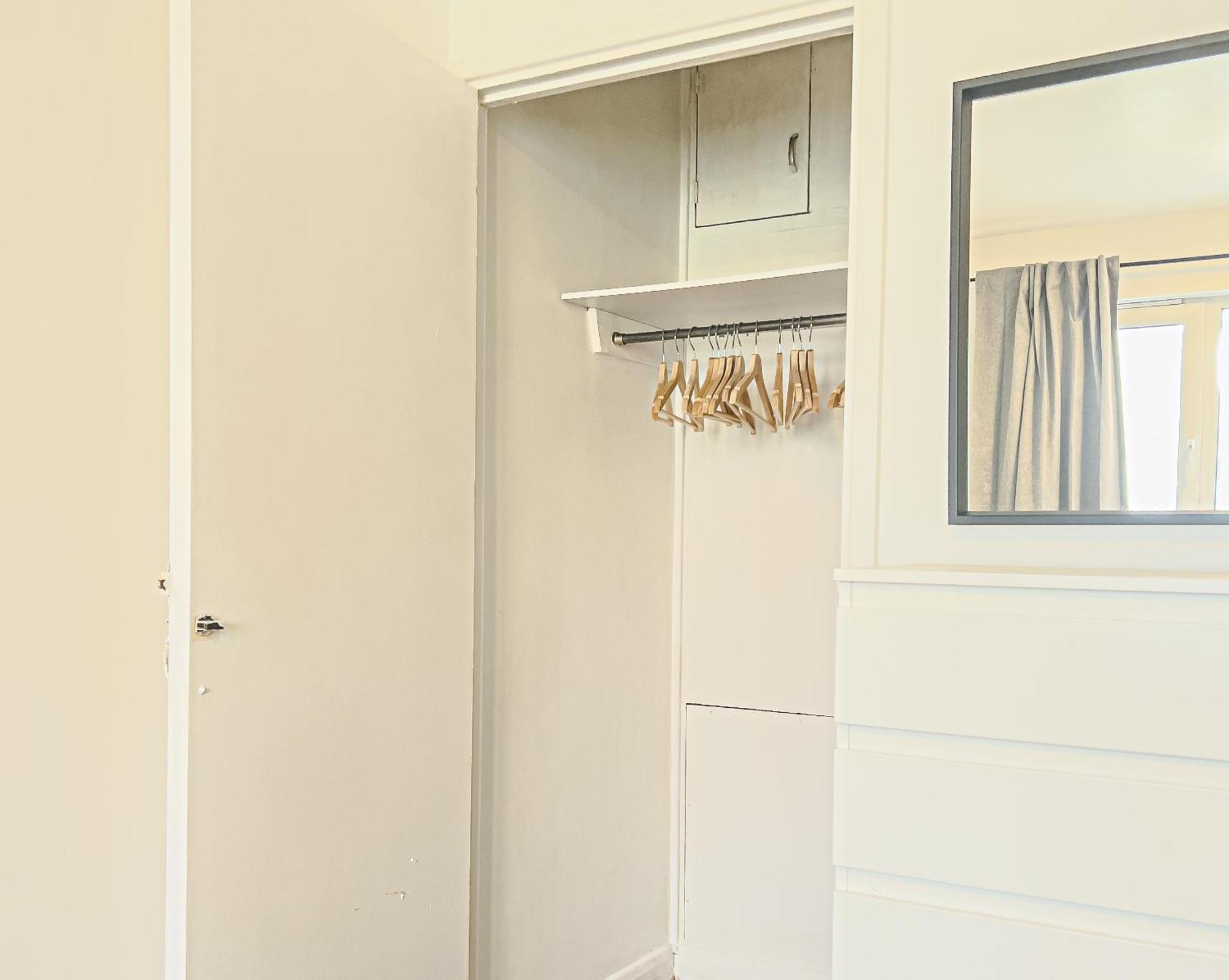 Stylish Bridge Hideaway Apartment *